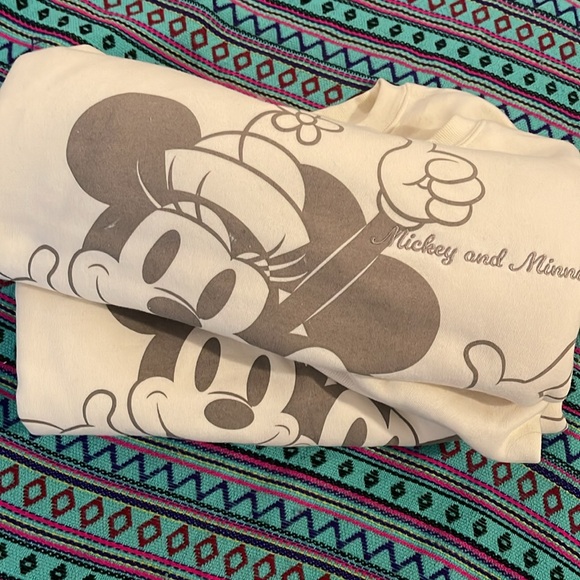 Disney Tops - NWT Disney Micky & Minnie Sweatshirt ❤️